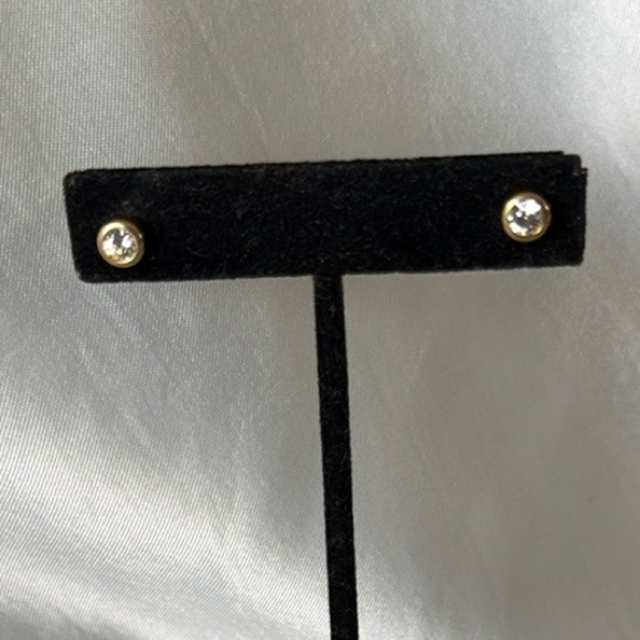 Elegant Bezel Setting CZ Gold Stud Earrings Tiny - Picture 2 of 8